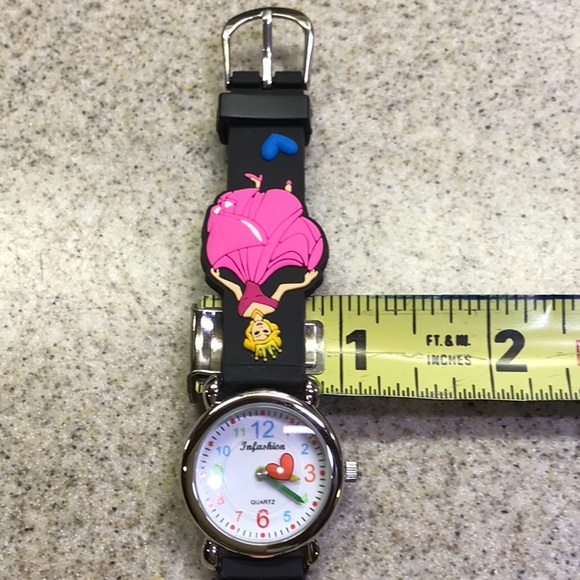 Girls Watch Black with Pink Princess and Hearts - Picture 4 of 8